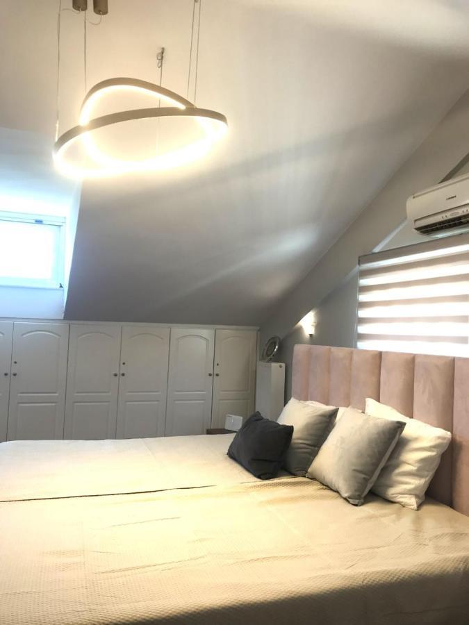 Agia Marina  Beautiful Maisonette With A View To The Mountains And The Sea מראה חיצוני תמונה