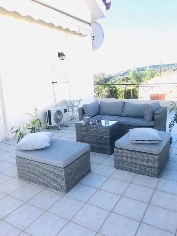 Agia Marina  Beautiful Maisonette With A View To The Mountains And The Sea מראה חיצוני תמונה